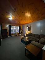 Stoco Lake Lodge