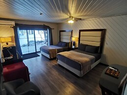 Stoco Lake Lodge