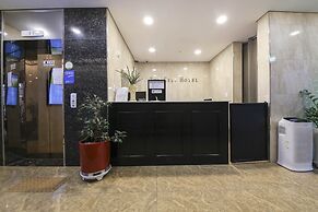 The City Hotel