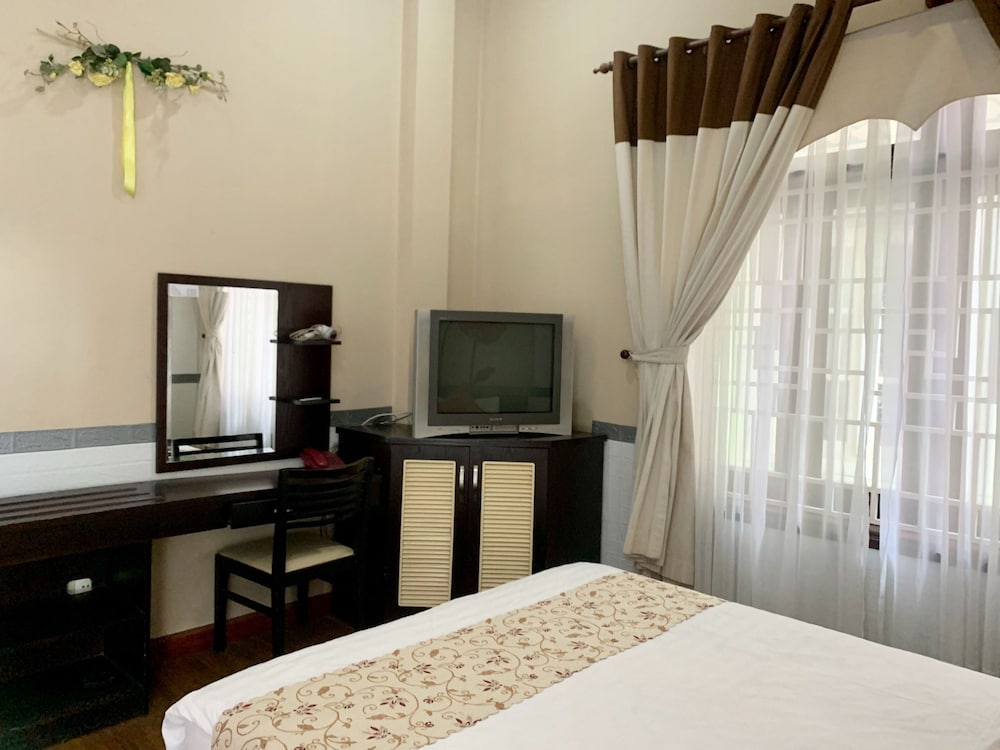Nhat Huy Hotel