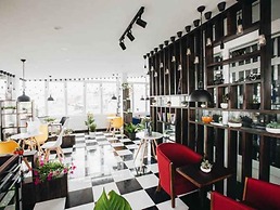Minh Phu Hotel