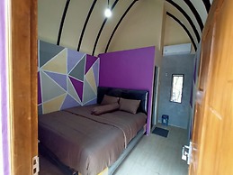 Bungalow Ungu Kebumen
