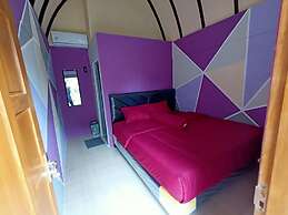 Bungalow Ungu Kebumen