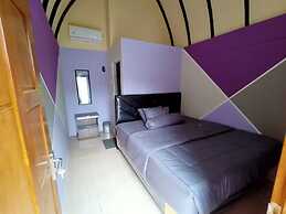 Bungalow Ungu Kebumen