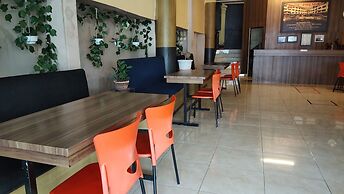 De' Premium Hotel Kartini