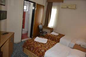 Hotel Oz Villa