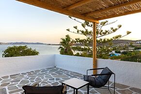 Omilos Beachfront House