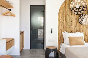 Omilos Beachfront House