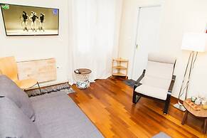 Centrally Located Studio In Athens