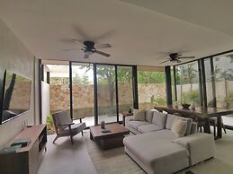 Mak Tulum Luxury Condo Hotel at Aldea Zama, Tulum