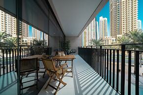 HiGuests - Boulevard Crescent Tower 2