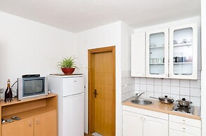 Apartments Ereš Žuronja