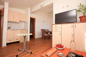 Apartments Ereš Žuronja