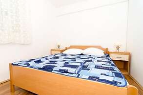Apartments Ereš Žuronja