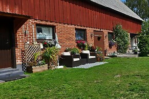 Tollarp - Barn - Sleeps 3 - Pet Friendly - Parking