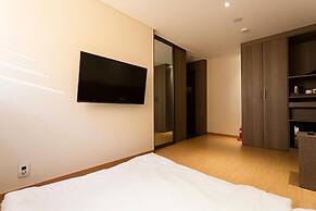 Grandmillions Hotel