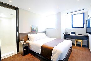 Grandmillions Hotel