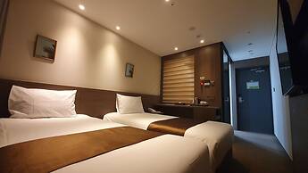 Grandmillions Hotel