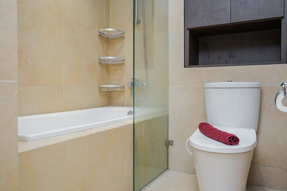 Exclusive with Comfortable 2BR Apartment at Branz BSD