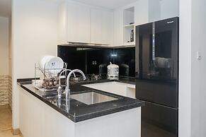 Exclusive with Comfortable 2BR Apartment at Branz BSD