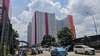 New Room Studio at Green Pramuka Apartment