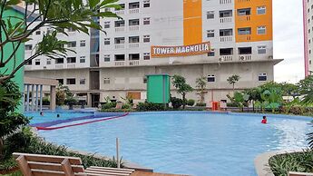 Comfort 1BR with Study Room Green Pramuka Apartment