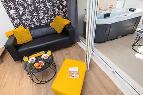 Apartment Velvet