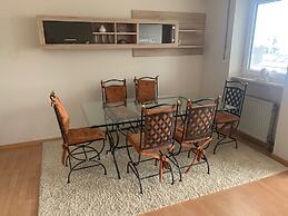 Apartment Schmuck