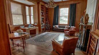 Mt Vernon Villa