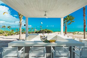 H2O Life. Style. Resort.