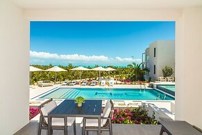 H2O Life. Style. Resort.