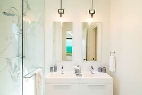 H2O Life. Style. Resort.