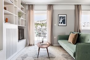 Iconic 1BR Apartment in Koukaki