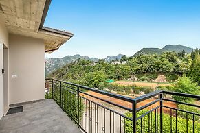 Bellevue Modern Apartment 9