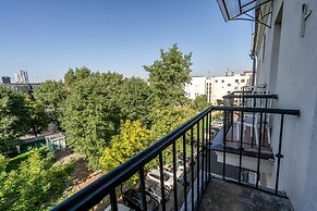 Apartments on Independence
