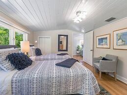 Captiva Charm