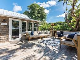 Captiva Charm