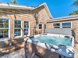 Captiva Charm