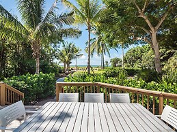 Captiva Charm