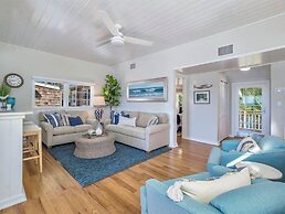 Captiva Charm
