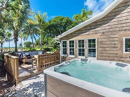 Captiva Charm