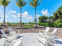 Captiva Charm