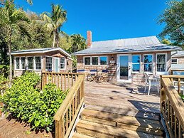 Captiva Charm