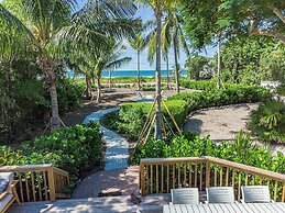 Captiva Charm