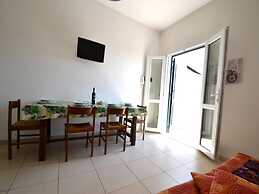 Charming Apartment In Central Location With Air Conditioning, Pets