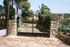 Amazing Villa With Views, Fantastic Bbq Dining Large Pool Area