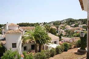 Amazing Villa With Views, Fantastic Bbq Dining Large Pool Area