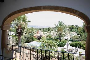 Amazing Villa With Views, Fantastic Bbq Dining Large Pool Area