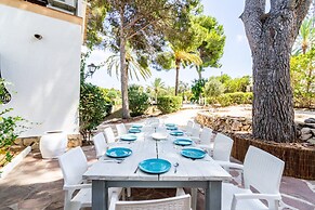 Amazing Villa With Views, Fantastic Bbq Dining Large Pool Area