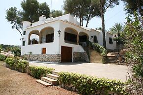 Amazing Villa With Views, Fantastic Bbq Dining Large Pool Area